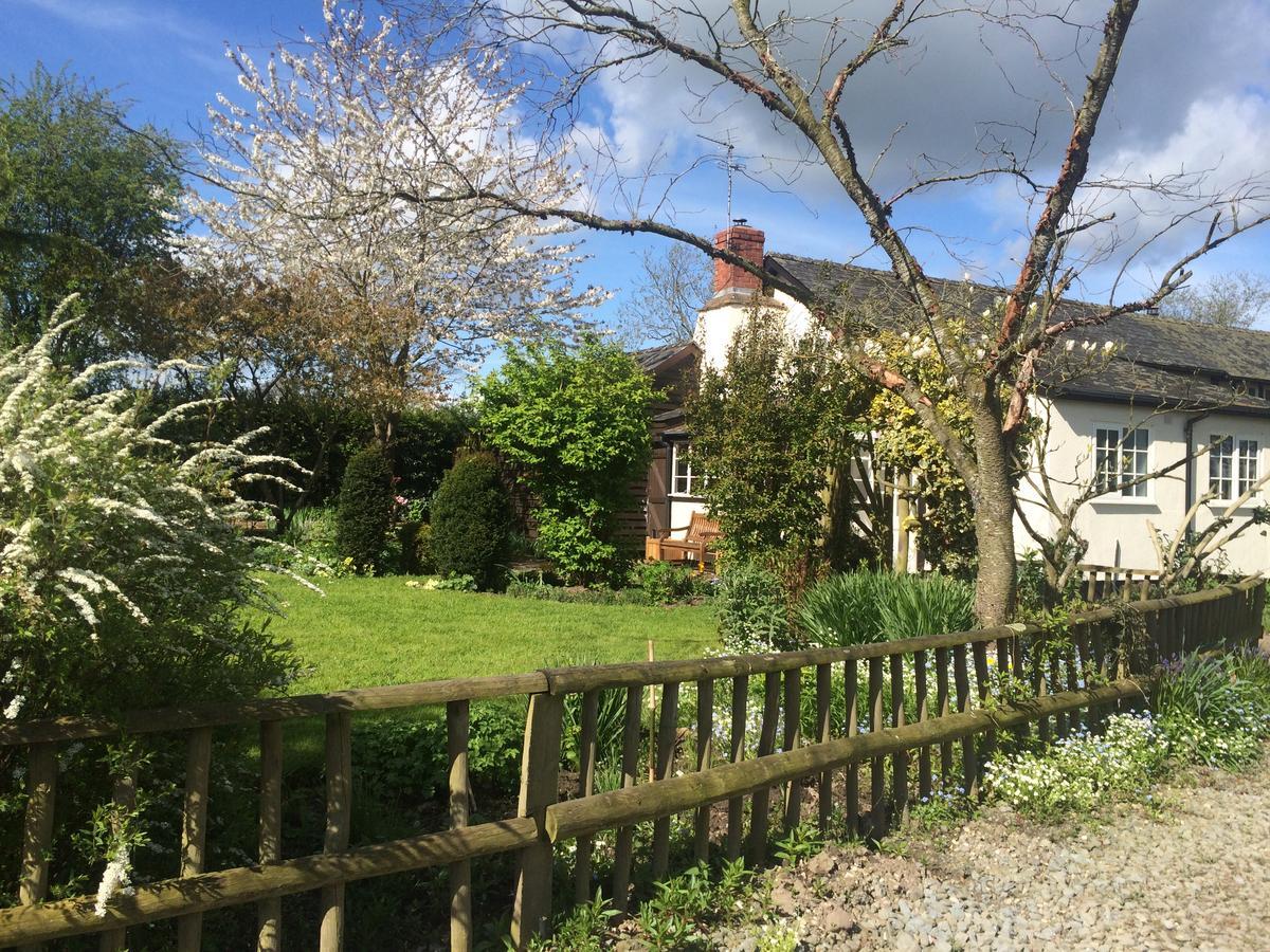Yew Tree Cottage Лиоминстър Екстериор снимка